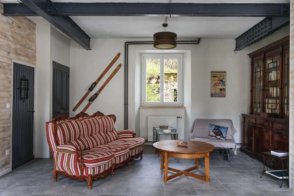 Gite Ici Pour 8 Personnes Au Bord De La Riviere Le Monastier sur Gazeille Holiday home