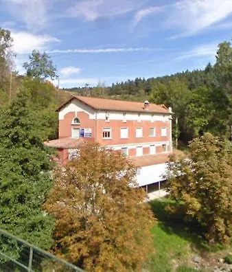 Gite Ici Pour 8 Personnes Au Bord De La Riviere Le Monastier sur Gazeille